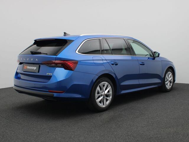 Skoda OCTAVIA Combi 1.5 e-TSI Business Edition Plus 150PK DSG Navi, Keyless, Virtual Pedal, Achteruitrijcamera, Adaptieve Cruise Controle, 17" LM Velgen, Getint Glas