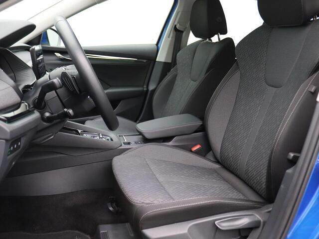 Skoda OCTAVIA Combi 1.5 e-TSI Business Edition Plus 150PK DSG Navi, Keyless, Virtual Pedal, Achteruitrijcamera, Adaptieve Cruise Controle, 17" LM Velgen, Getint Glas