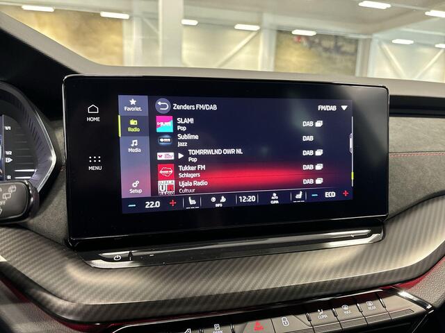 Skoda OCTAVIA Combi 1.4 Tsi 245pk iV RS · Keyless · Camera · Elek. Achterklep · Apple/Android Car Play · Navi · 18'' Inch ·