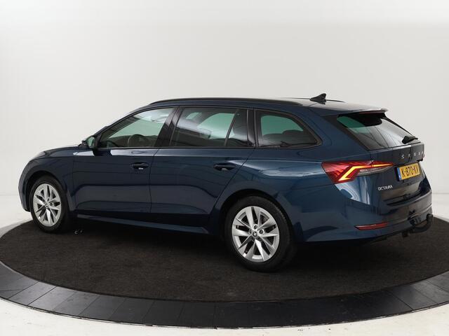 Skoda OCTAVIA 1.0 e-TSI Business Edition | Trekhaak | Stoelverwarming | Carplay | Keyless | Navigatie | Full LED | Parkeerhulp | Climate control