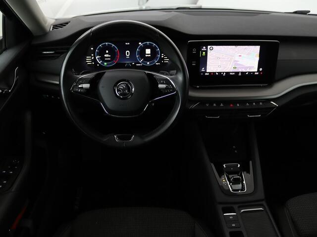 Skoda OCTAVIA 1.0 e-TSI Business Edition | Trekhaak | Stoelverwarming | Carplay | Keyless | Navigatie | Full LED | Parkeerhulp | Climate control