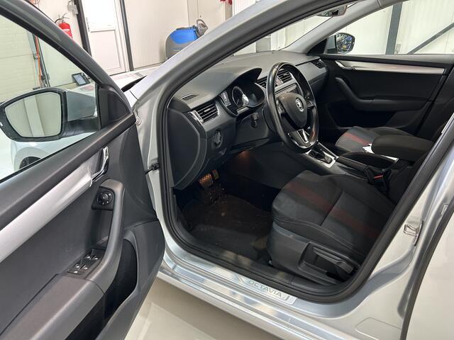 Skoda OCTAVIA Combi 1.0 TSI Style Sportline int.