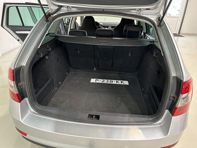 Skoda OCTAVIA Combi 1.0 TSI Style Sportline int.