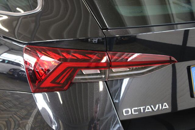 Skoda OCTAVIA Combi 1.0 e-TSI Sport Business | Incl. 12 maanden garantie | Adaptieve cruise control | Climate control | Wegklapbare trekhaak | Apple carplay/Android auto |
