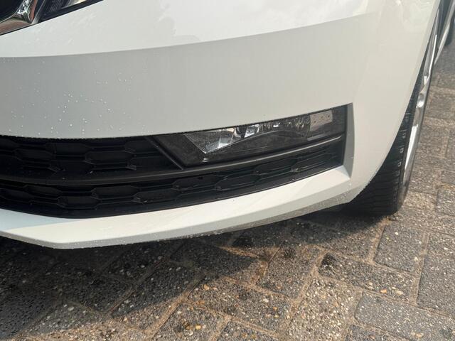 Skoda OCTAVIA Combi 1.6 TDI Greentech Clever Edition Lichtmetalen velgen/Cruise Control/Parkeersensoren