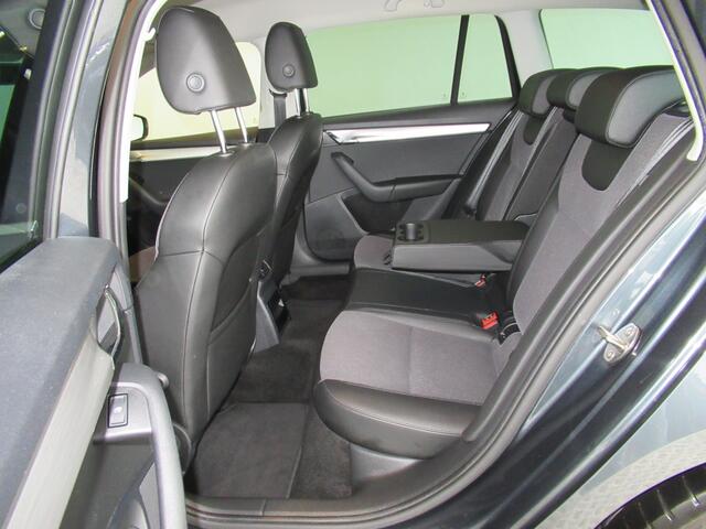 Skoda OCTAVIA 1.5 TSI Automaat Business Edition, Trekhaak