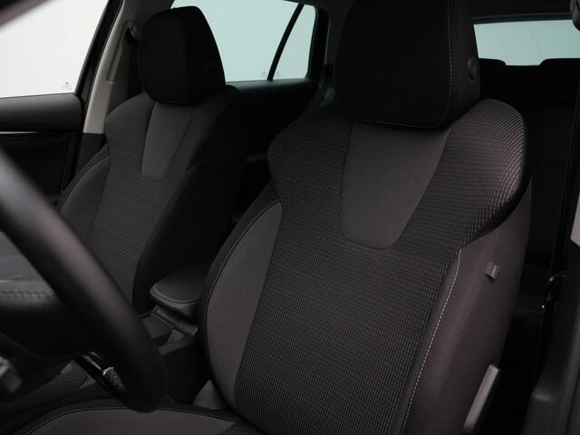 Skoda OCTAVIA Combi 1.0 TSI 110 pk Business Edition | Navigatie | Stoelverwarming | Parkeersensoren voor/achter