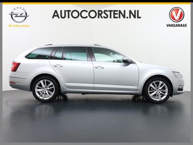 Skoda OCTAVIA Combi 1.5T-150PK AUT-7 Navi Apple Carplay Android 17" Ecc Stoelverwarming Voorruitverwarming DAB PDC Business Edition Plus Keyless Regen-Lichtsensor Bluetooth Led Wifi Greentech 1500kg trekgewicht EURO6