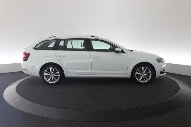 Skoda OCTAVIA Combi 1.0 TSI Greentech Style Business | Trekhaak | Camera | Canton