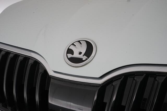 Skoda OCTAVIA Combi 1.0 TSI Greentech Style Business | Trekhaak | Camera | Canton