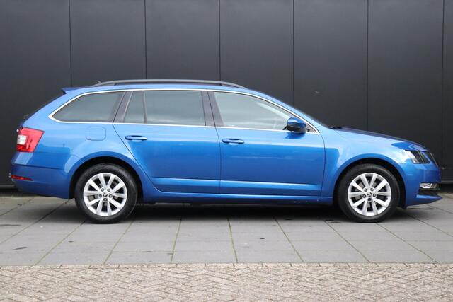 Skoda OCTAVIA Combi 1.6 TDI Greentech Ambition Business | STOELVERWARMING | PARKEERSENSOREN | APPLE CARPLAY | NAVI | CRUISE | TREKHAAK |