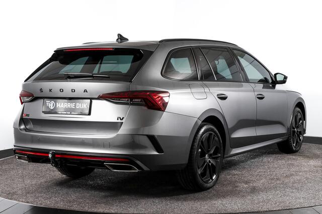 Skoda OCTAVIA Combi 1.4 TSI RS iV PHEV Business - Automaat | Dig. Cockpit | Adapt. Cruise | Stoel-+ Stuurverw. | PDC | Camera | NAV +App. Connect | ECC | Elek. Klep | LM 19" | 4923