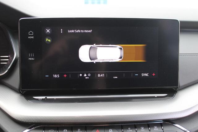 Skoda OCTAVIA Combi 1.0 e-TSI Business Edition Trekhaak/Navi/Led