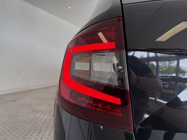 Skoda OCTAVIA 1.5 TSI Sport Business Automaat, PDC, Leder, Carplay