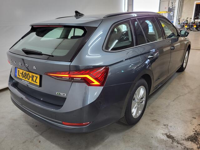 Skoda OCTAVIA Combi 1.0 e-TSI Business Edition | Verwacht |