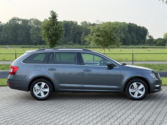 Skoda OCTAVIA Combi 1.4 TSI Greentech Ambition Business NL auto, top staat, nieuwe APK !