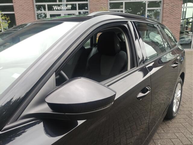 Skoda OCTAVIA Combi 1.0 TSI Business Edition Stoelverwarming - Achteruitrijcamera - Keyless entry & Go - NL auto