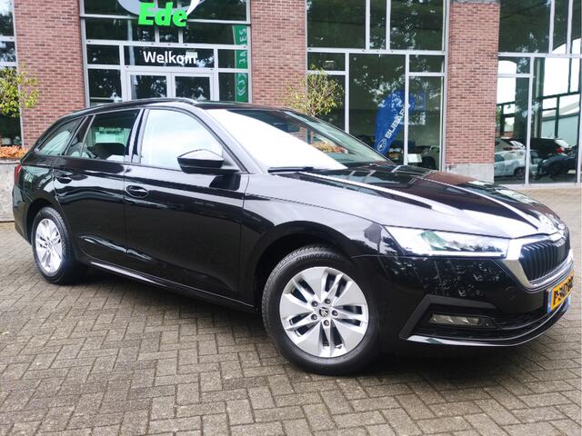 Skoda OCTAVIA Combi 1.0 TSI Business Edition Stoelverwarming - Achteruitrijcamera - Keyless entry & Go - NL auto