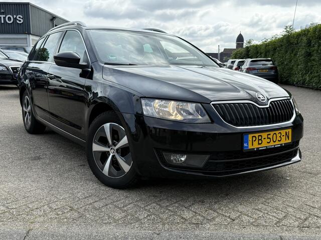 Skoda OCTAVIA Combi 1.6 TDI GREENLINE AMBITION NAVI/ST.VERWARM/PDC/LMV