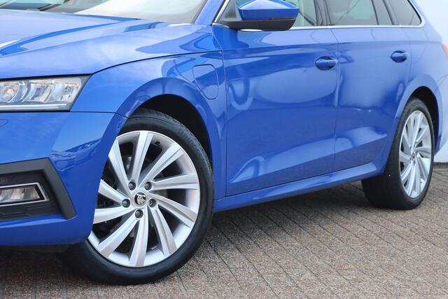 Skoda OCTAVIA Combi 1.4 TSI iV Style 204pk DSG6