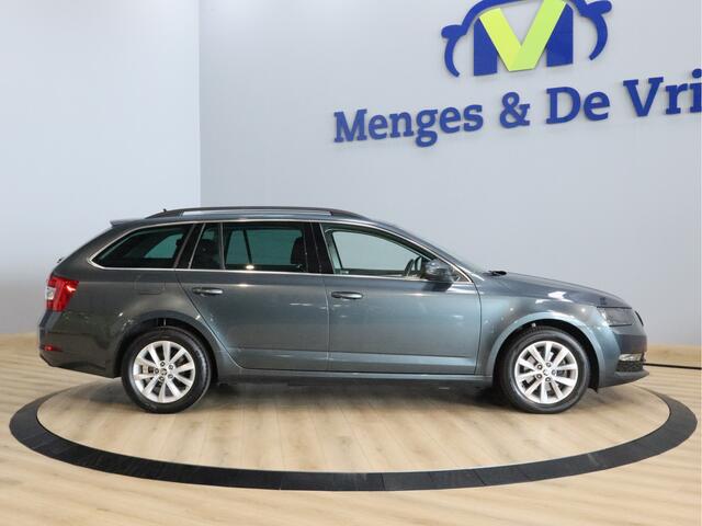 Skoda OCTAVIA Combi 1.0 TSI Greentech Ambition Business Airco ECC | Automaat | Trekhaak | Adaptive Cruise Control |Stoelverwarming | NAP | Apple Carplay Android Auto