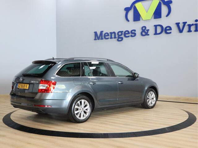 Skoda OCTAVIA Combi 1.0 TSI Greentech Ambition Business Airco ECC | Automaat | Trekhaak | Adaptive Cruise Control |Stoelverwarming | NAP | Apple Carplay Android Auto
