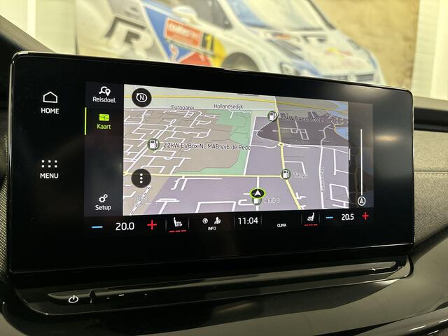 Skoda OCTAVIA Combi 1.4 Tsi 204pk DSG iV PHEV Sportline Business · Camera · Apple/Android Car Play · Keyless · Matrix LED · Elek. Achterklep · Trekhaak · 17'' Inch ·