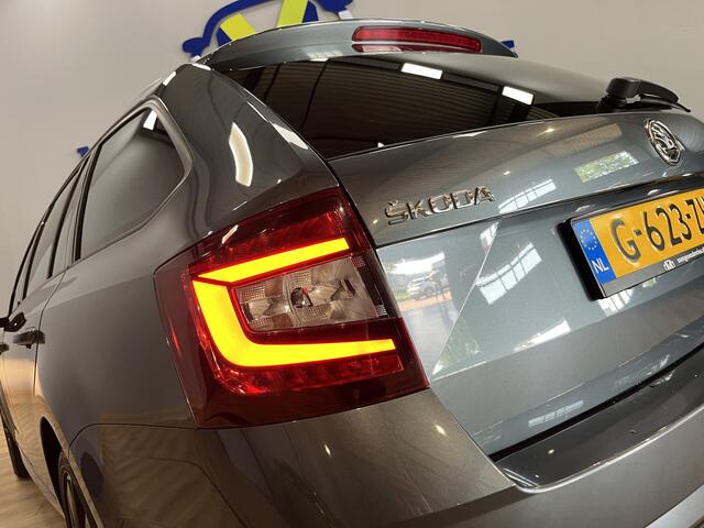Skoda OCTAVIA Combi 1.5 TSI Greentech Sport Business Airco ECC | Navigatie | Trekhaak | Apple Carplay Android Auto | Isofix | NAP