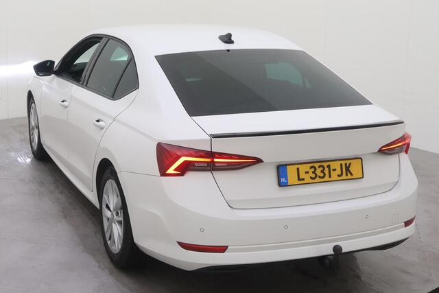 Skoda OCTAVIA 1.0 TSI Sport Business Trekhaak wegklapbaar / LED / Airco (Clima) Navigatie / Parkeersensoren