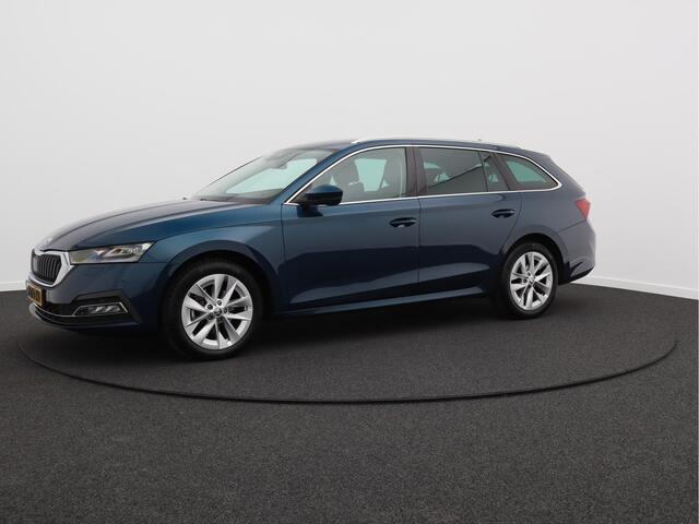 Skoda OCTAVIA Combi 1.5 TSI First Edition/ compleet/ zeer mooi!