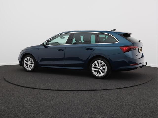 Skoda OCTAVIA Combi 1.5 TSI First Edition/ compleet/ zeer mooi!