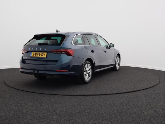Skoda OCTAVIA Combi 1.5 TSI First Edition/ compleet/ zeer mooi!