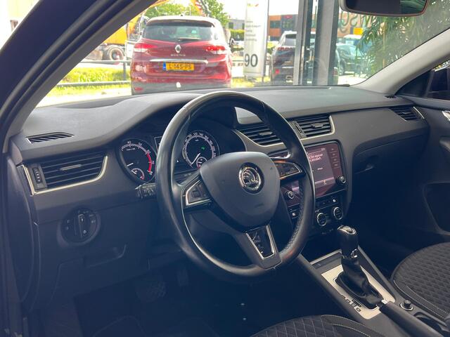 Skoda OCTAVIA Combi 1.4 TSI Greentech Style Business PDC | CARPLAY | TREKHAAK | AIRCO |