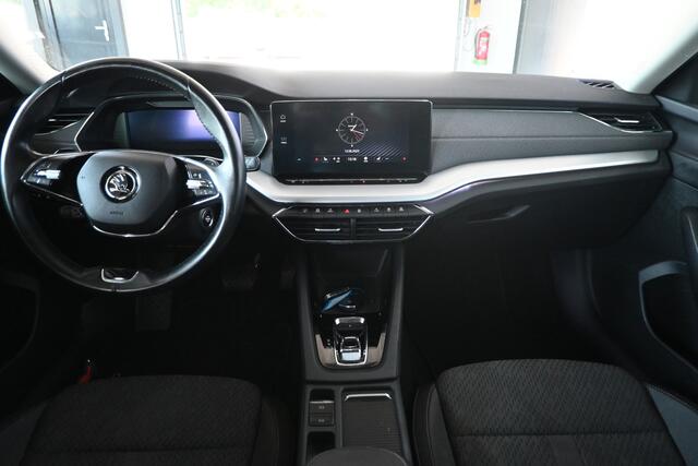 Skoda OCTAVIA Combi 1.0 e-TSI Business Edition Plus Automaat Navigatie Goed Onderhouden! Inruil Mogelijk!
