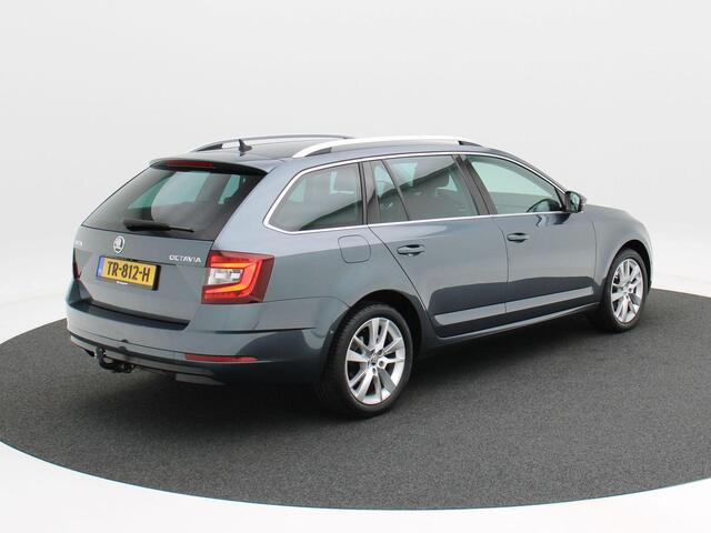 Skoda OCTAVIA Combi 1.0 TSi 115 Pk Automaat Style Business | Full LED | Trekhaak | Adaptive Cruise | Navigatie | Camera | 17 Inch | 21.104 Km!!