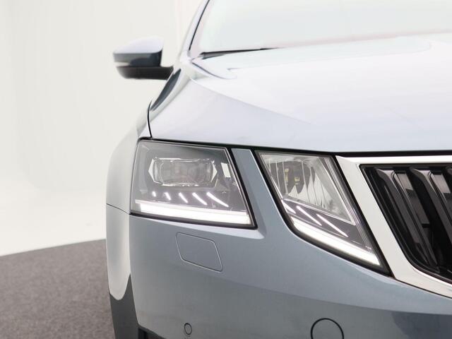 Skoda OCTAVIA Combi 1.0 TSi 115 Pk Automaat Style Business | Full LED | Trekhaak | Adaptive Cruise | Navigatie | Camera | 17 Inch | 21.104 Km!!