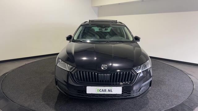 Skoda OCTAVIA Combi 1.4 TSI RS iV PHEV Business | Panoramadak | Stoelverwarming