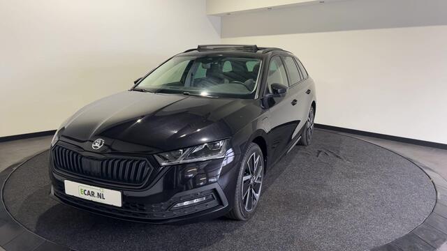Skoda OCTAVIA Combi 1.4 TSI RS iV PHEV Business | Panoramadak | Stoelverwarming