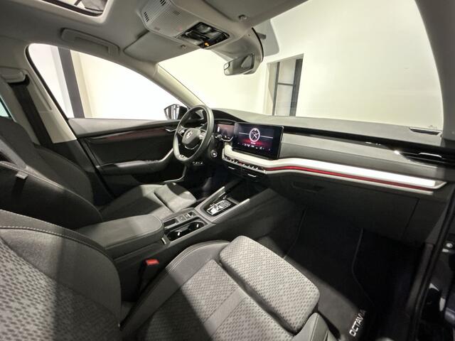 Skoda OCTAVIA Combi 1.4 TSI RS iV PHEV Business | Panoramadak | Stoelverwarming