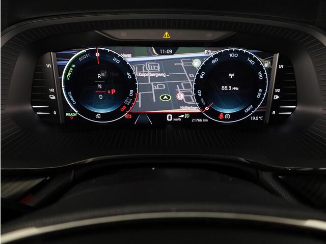 Skoda OCTAVIA Combi 1.4 TSI RS iV PHEV Business 245PK PHEV | Verlengde garantie | Adaptive cruise control | Trekhaak wegklapbaar | Parkeercamera |