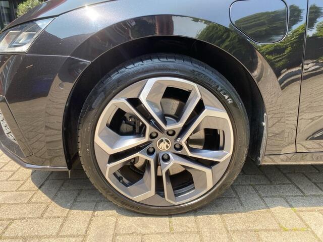 Skoda OCTAVIA 1.4 TSI DSG RS IV PANO-DAK/CAMERA/MEMORY/NAVI/ACC/STOELVERW/E-KLEP