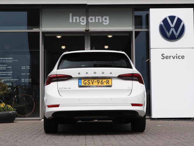 Skoda OCTAVIA Combi 1.4 TSI 204 pk DSG iV PHEV Business Edition | Navigatie via Smart Link | Climatronic | LED | PDC Achter | Cruise Control | DAB |
