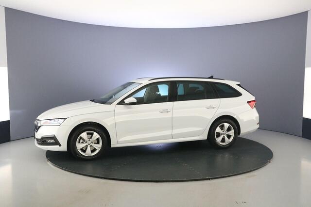 Skoda OCTAVIA Combi Business Edition 1.0 TSI 110pk Trekhaak, Elektrische achterklep, Cruise control, Navigatie, Parkeersensoren, Airco, Stoelverwarming, App connect, LED koplampen