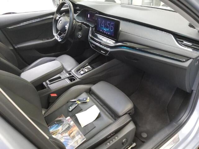 Skoda OCTAVIA Combi 1.4 TSI iV PHEV Style | Pano | Leer | Canton audio | Massagefunctie | Stoelventilatie