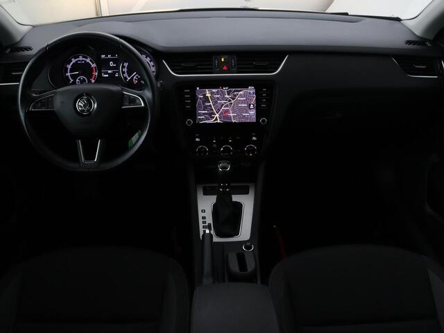 Skoda OCTAVIA Combi 1.0 TSI Grt Amb. Bns | Adaptive cruise | DSG Automaat | Climate control | Carplay | Parkeerhulp