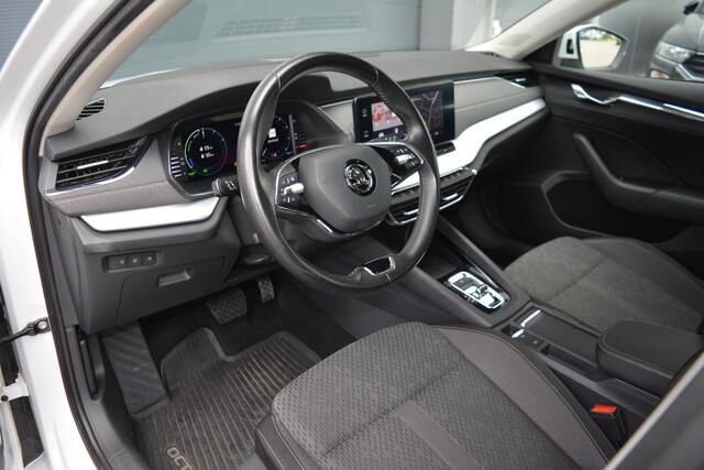 Skoda OCTAVIA Combi 1.4 TSI iV PHEV Business Edition | ACC | Camera | Memory |