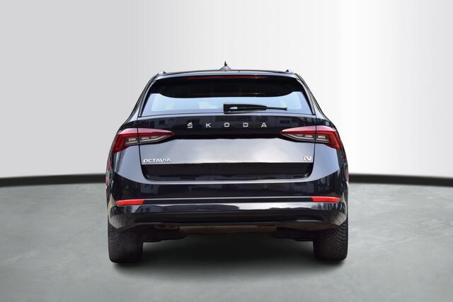 Skoda OCTAVIA Combi 1.4 TSI iV 204pk PHEV Business Edition / Camera / Smart Link / Stoelverwarming v + a / Wordt Verwacht