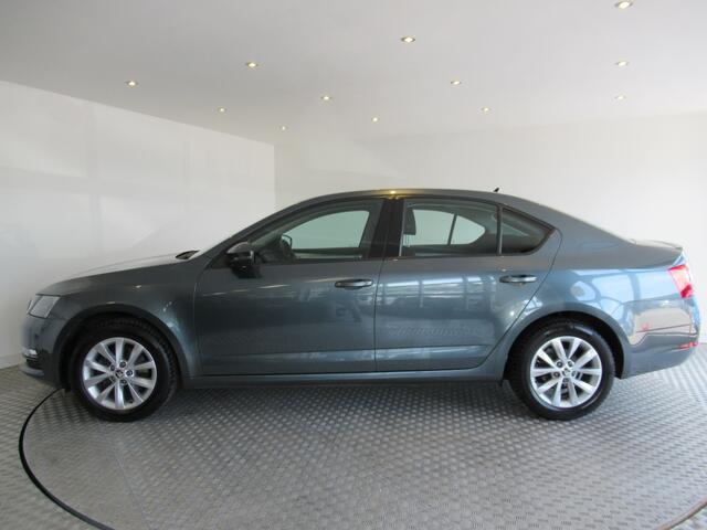 Skoda OCTAVIA 1.5 TSI Grt. Ambition Business Trekhaak, Apple/Android