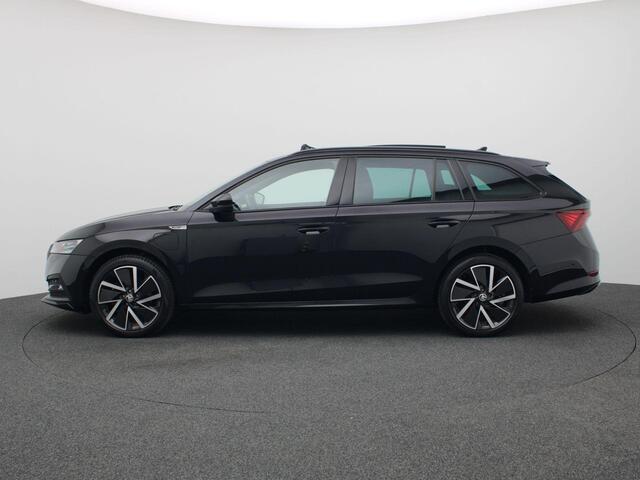 Skoda OCTAVIA Combi 1.4 TSI iV PHEV Sportline Business 204PK DSG matrix led, panoramisch schuifdak, head-up display, keyless, Stoelverwarming voor & achter, stuurwielverwarming, 18" lichtmetaal