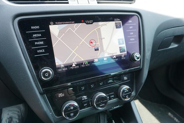 Skoda OCTAVIA Combi 1.0 TSI Sport Business | TREKHAAK | CARPLAY |